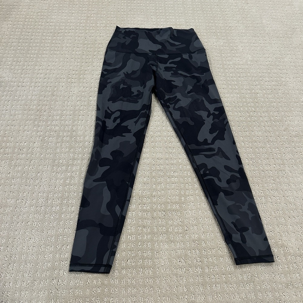 Lululemon Women's High-rise Black Camo Leggings 28-inch Waist